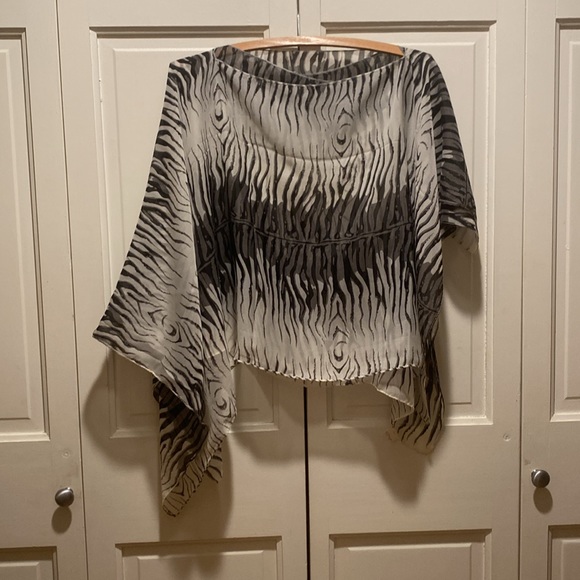 Zebra Chiffon convertible vest/poncho, One Size - Picture 3 of 8